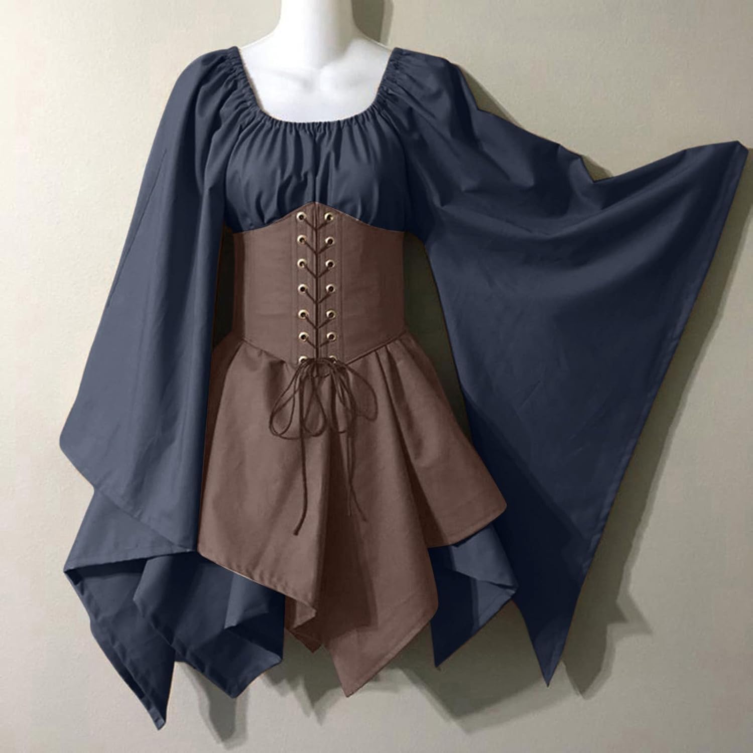 Elegant 1950s-inspiredVC estimating dress