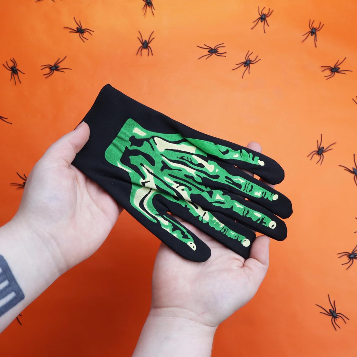 Needzo Halloween Green Monster Gloves