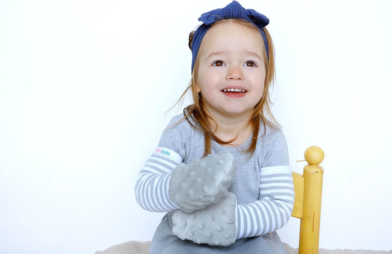 Handsocks Plushy Stay On Strap-Free No-Scratch Warmth Mittens